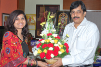 Sumangali Singer Photos